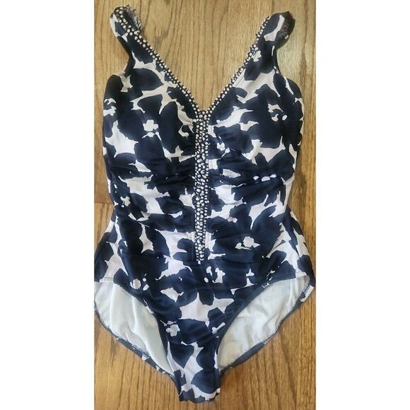 Slimming Ruched Shaping One-Piece Bathingsuit Women's Size 12 - Picture 3 of 4